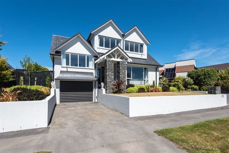 Photo of property in 223 Maidstone Road, Avonhead, Christchurch, 8042