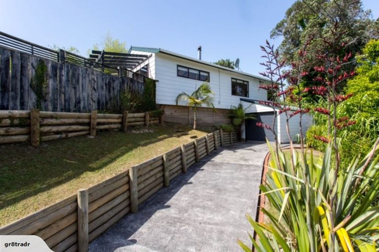 Photo of property in 1/10 Morton Avenue, Forrest Hill, Auckland, 0620