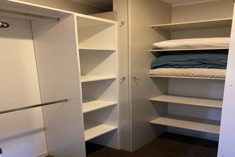 Photo of property in 38 Hattaway Avenue, Bucklands Beach, Auckland, 2012