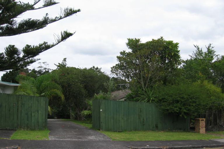 Photo of property in 46 Saffron Street, Birkdale, Auckland, 0626