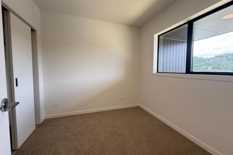 Photo of property in 5/3 Kawau Close, Orewa, 0931