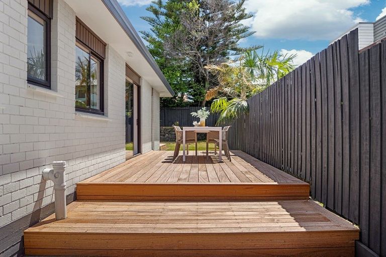 Photo of property in 111 Dickson Road, Papamoa Beach, Papamoa, 3118