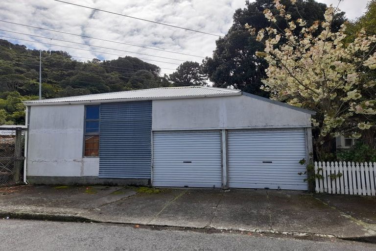 Photo of property in 22 Hector Street, Petone, Lower Hutt, 5012
