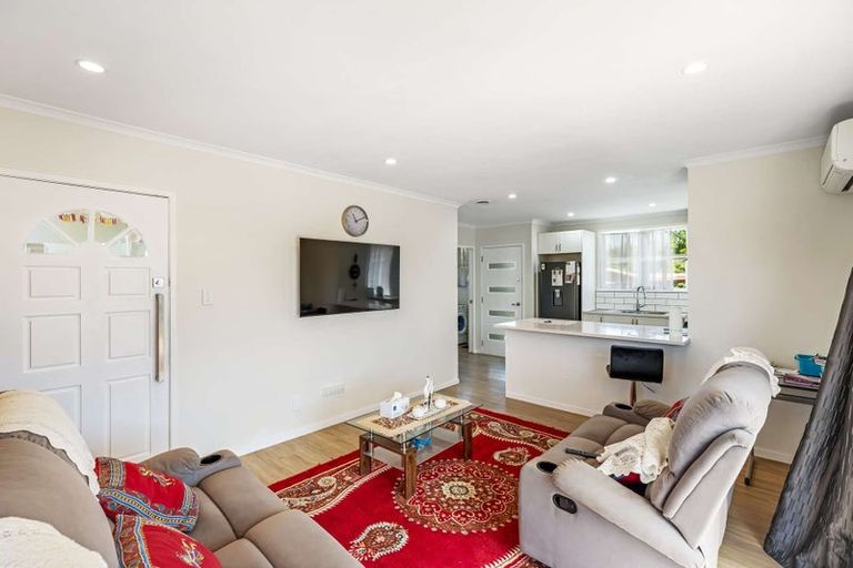 Photo of property in 1/1 Cooper Place, Papakura, 2110