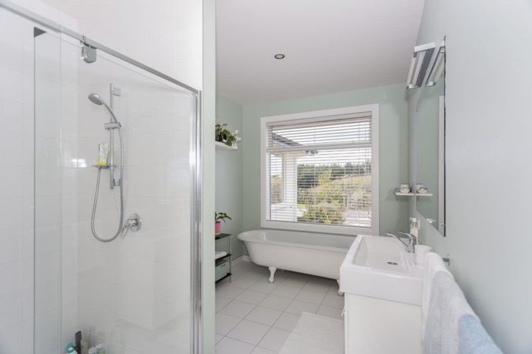 Photo of property in 24 Macs Ridge Road, Oamaru North, Oamaru, 9492