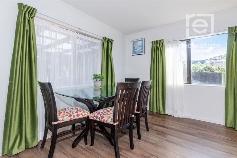 Photo of property in 3a Aotea Road, Glen Eden, Auckland, 0602