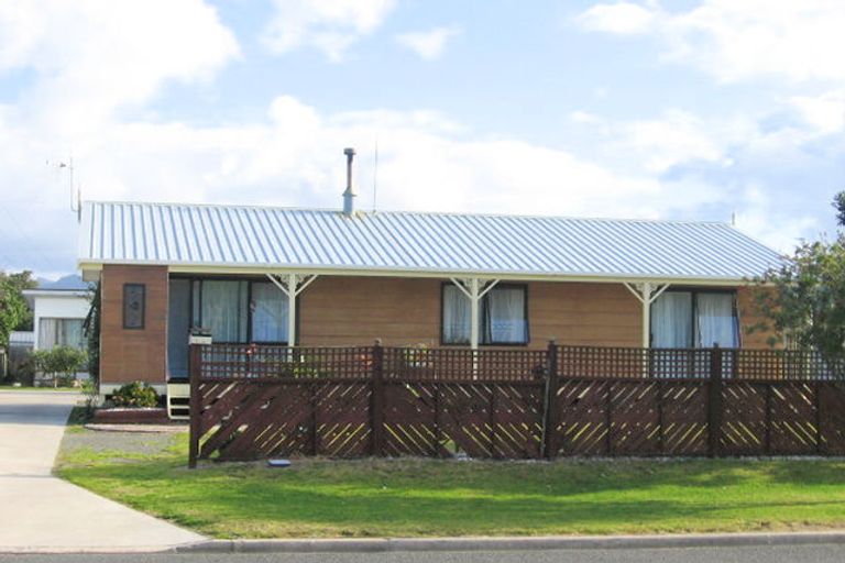 Photo of property in 105a Hetherington Road, Whangamata, 3620