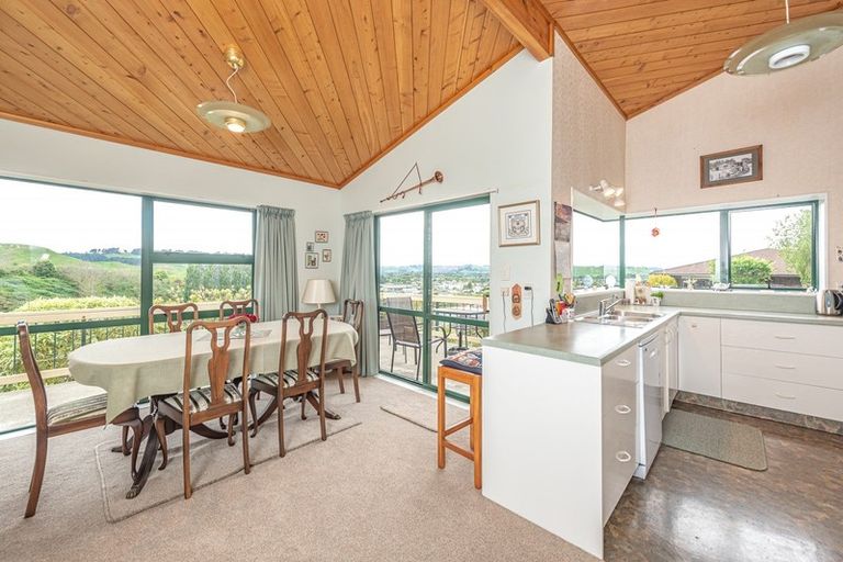 Photo of property in 28 Parkdale Drive, Aramoho, Whanganui, 4500