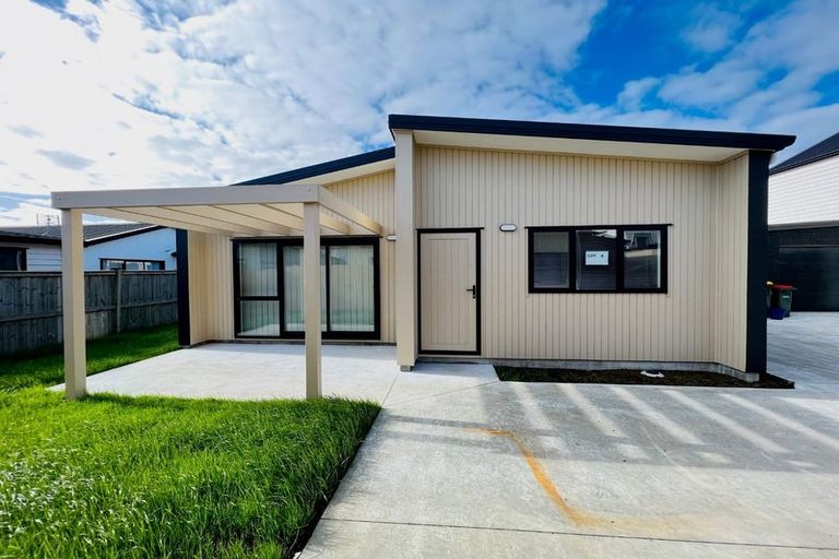 Photo of property in 32 Black Beech Crescent, Takanini, 2110
