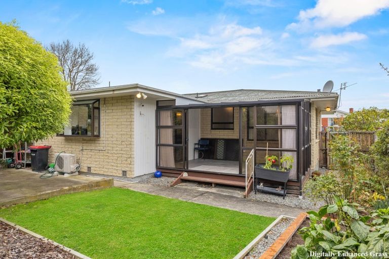 Photo of property in 2/91 Roberta Drive, Somerfield, Christchurch, 8024