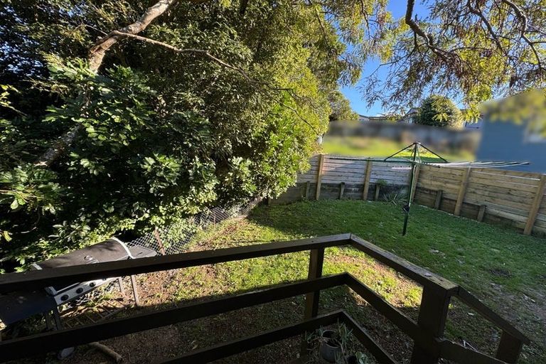 Photo of property in 27 Viewmont Drive, Harbour View, Lower Hutt, 5010