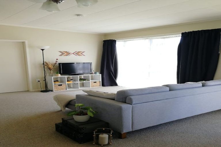 Photo of property in 16 Ropiha Street, Fitzroy, New Plymouth, 4312