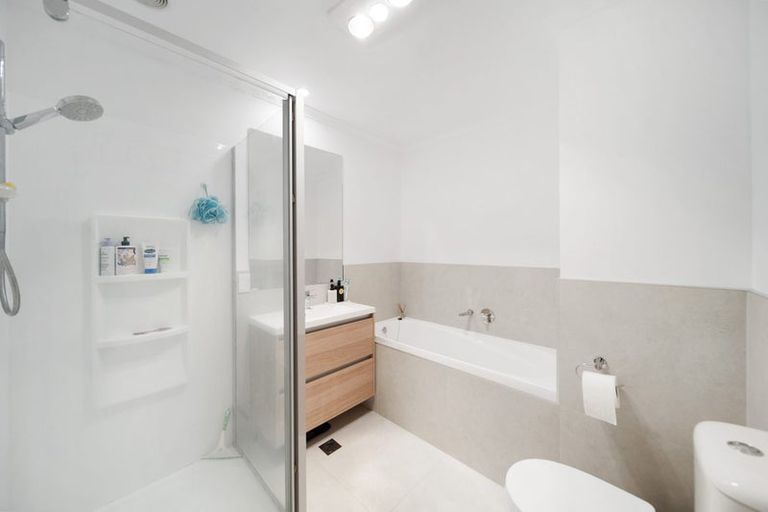 Photo of property in 15b Ventura Street, Mangere, Auckland, 2022