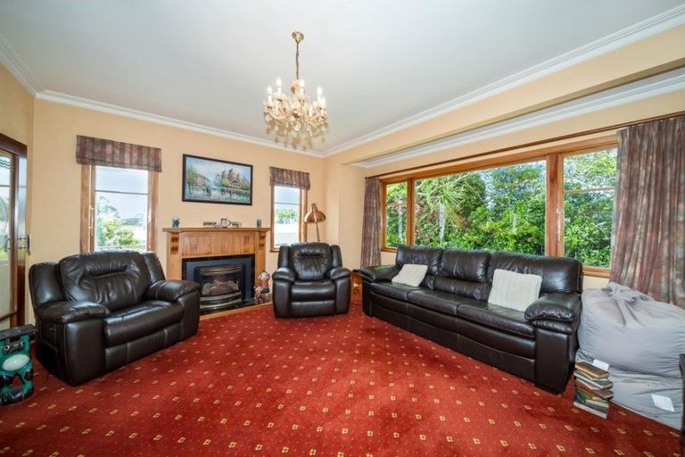 Photo of property in 72 Govett Avenue, Frankleigh Park, New Plymouth, 4310