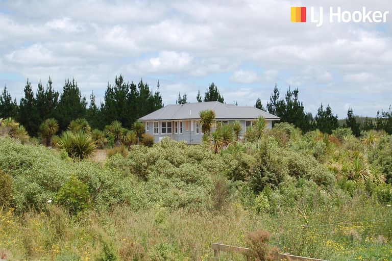 Photo of property in 960a Oneriri Road, Kaiwaka, 0573