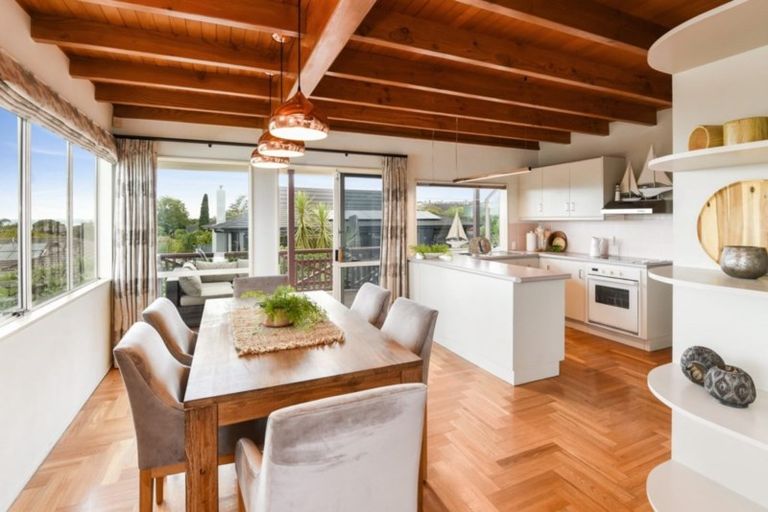 Photo of property in 2/158 Bucklands Beach Road, Bucklands Beach, Auckland, 2012