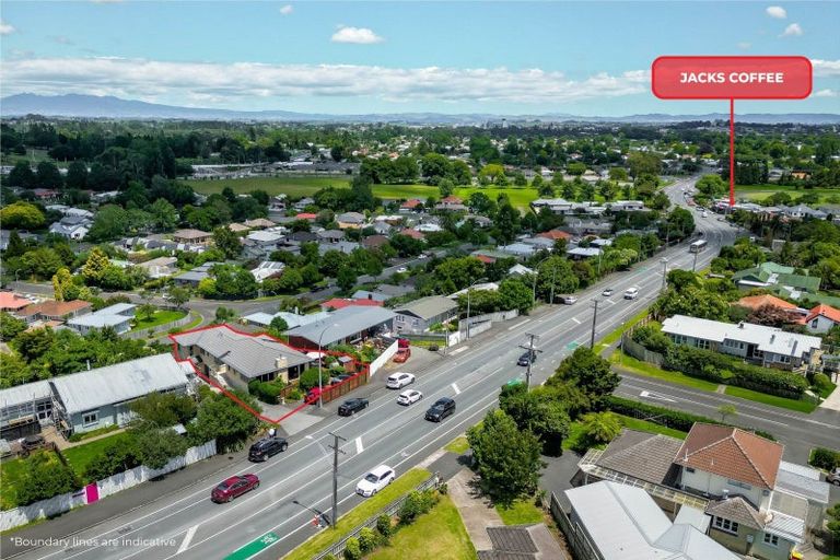 Photo of property in 92 Cambridge Road, Hillcrest, Hamilton, 3216