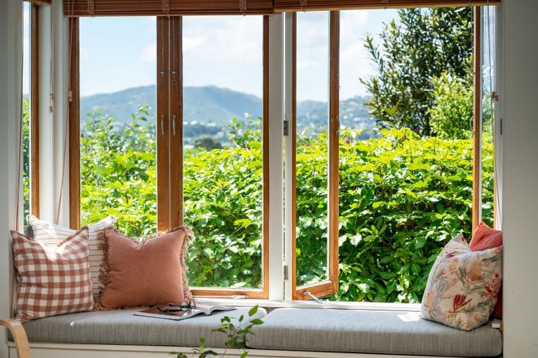 Photo of property in 15 Garfield Street, Brooklyn, Wellington, 6021