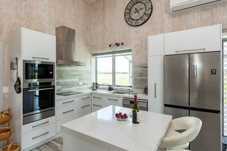 Photo of property in 275 Hauraki Road, Orongo, Thames, 3574