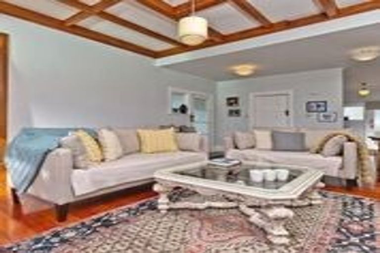 Photo of property in 20 Ngataringa Road, Devonport, Auckland, 0624