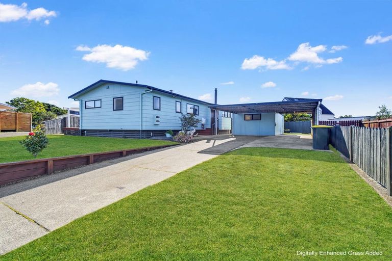Photo of property in 10 Alpha Avenue, Coastlands, Whakatane, 3120