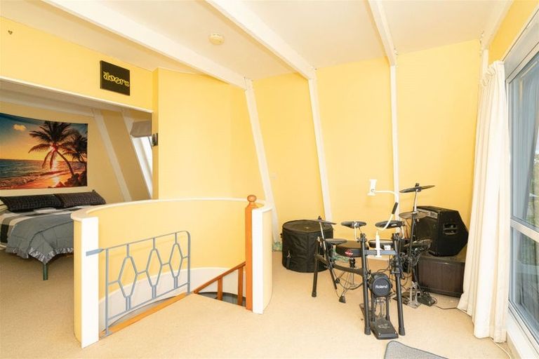 Photo of property in 9a Olive Terrace, Paraparaumu Beach, Paraparaumu, 5032