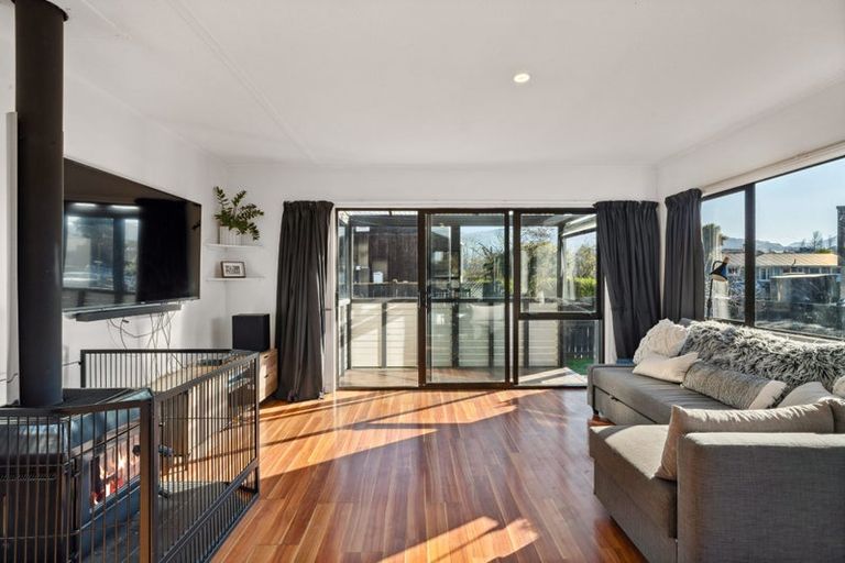 Photo of property in 23a Kawarau Place, Frankton, Queenstown, 9300