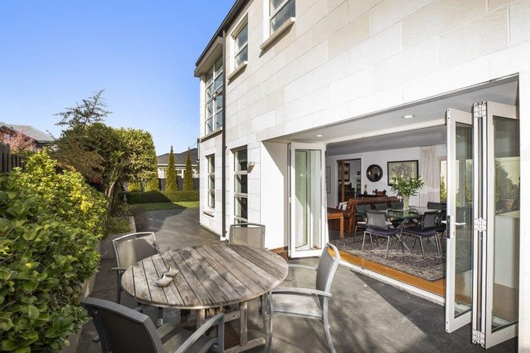 Photo of property in 98a Watford Street, Strowan, Christchurch, 8052