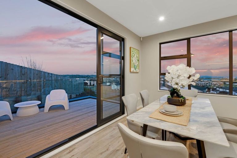 Photo of property in 129 Wainui Road, Silverdale, 0932