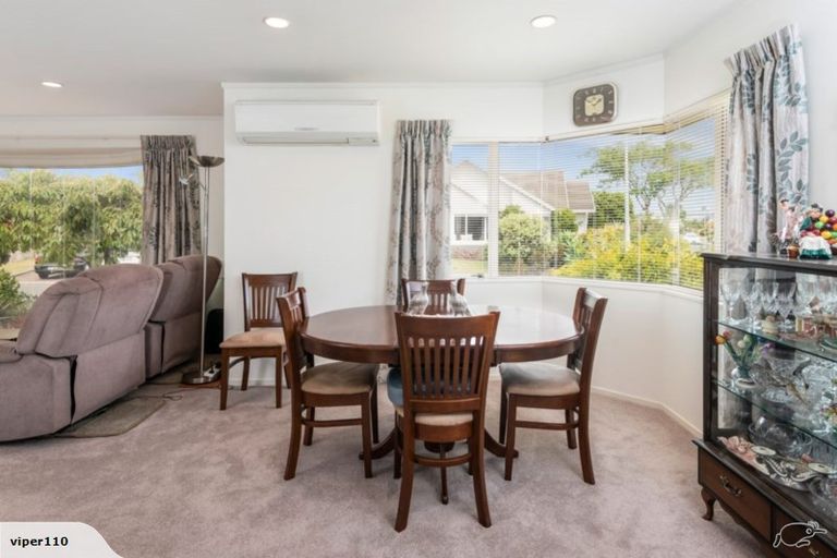 Photo of property in 2/2 Embleton Close, Northpark, Auckland, 2013