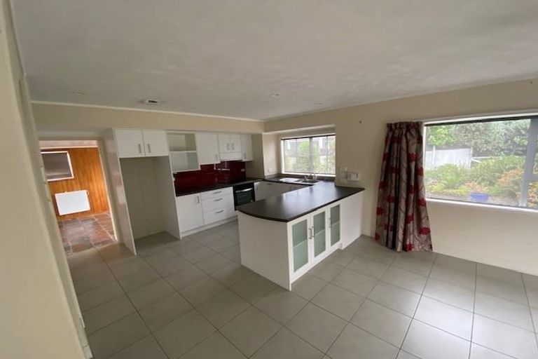 Photo of property in 12 Motuora Road, Manly, Whangaparaoa, 0930