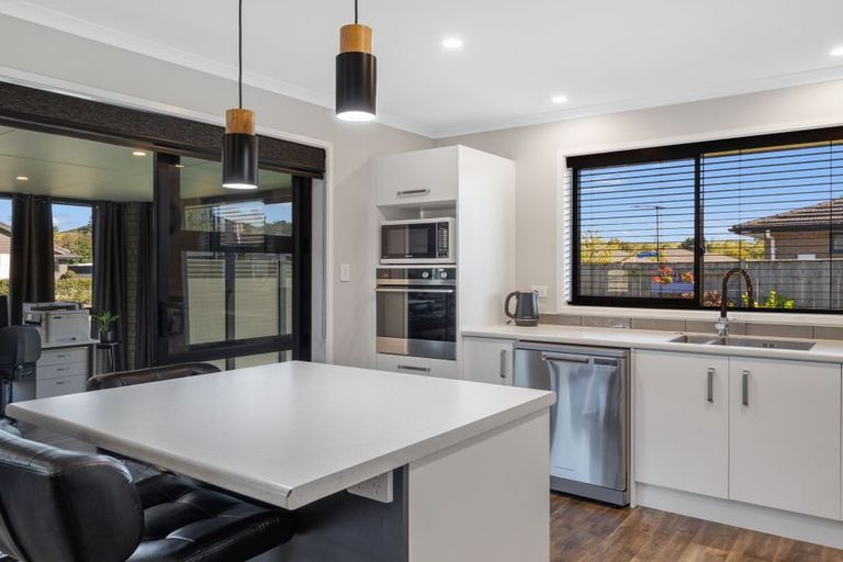 Photo of property in 13 Pearl Grove, Ashhurst, 4810