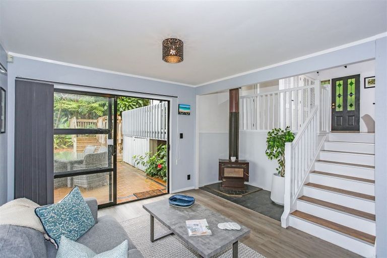 Photo of property in 178 Bald Hill Road, Waiuku, 2681