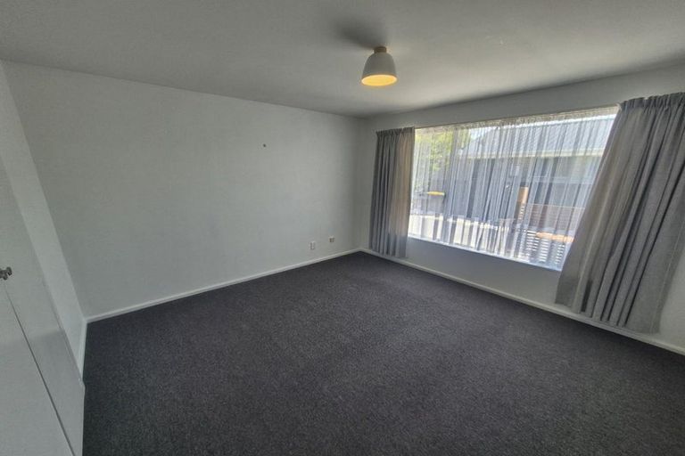 Photo of property in 1/46 Prestons Road, Redwood, Christchurch, 8051