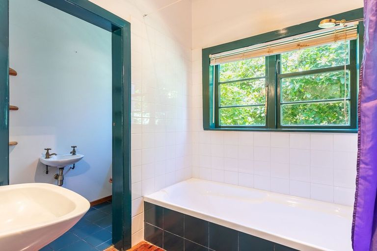 Photo of property in 191 Swamp Road, Te Horo, Otaki, 5581