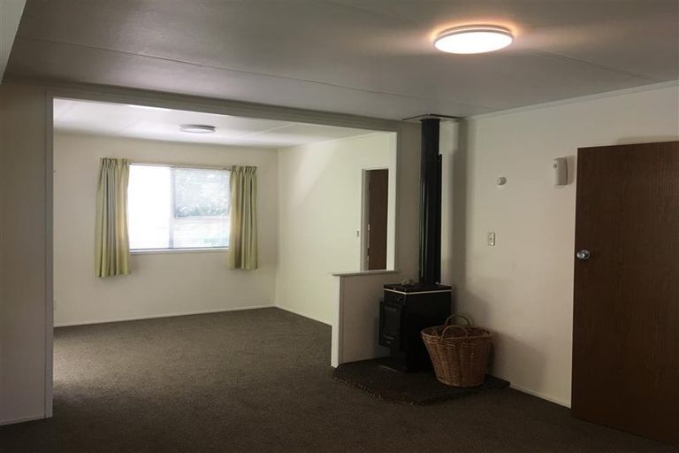 Photo of property in 25 Poplar Road, Stanmore Bay, Whangaparaoa, 0932