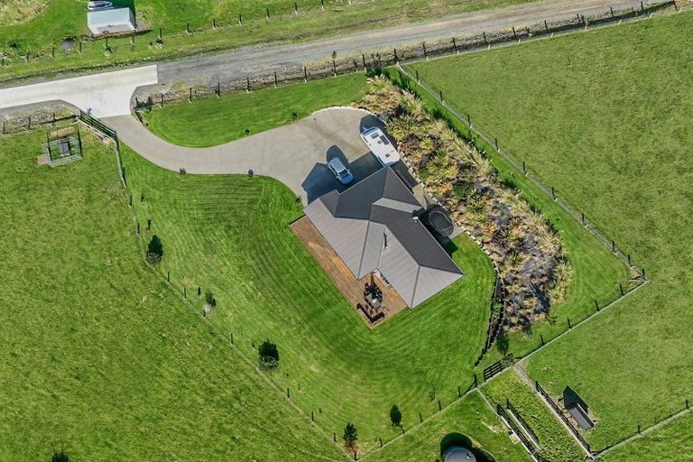 Photo of property in 18 Kens Lane, Sawyers Bay, Port Chalmers, 9023