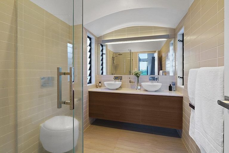 Photo of property in 7 Rangitoto Terrace, Milford, Auckland, 0620