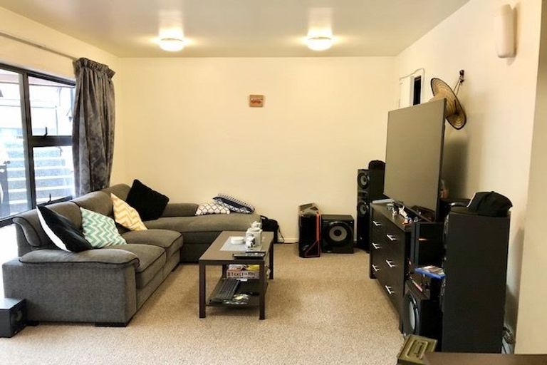 Photo of property in 12/3 The Avenue, Albany, Auckland, 0632