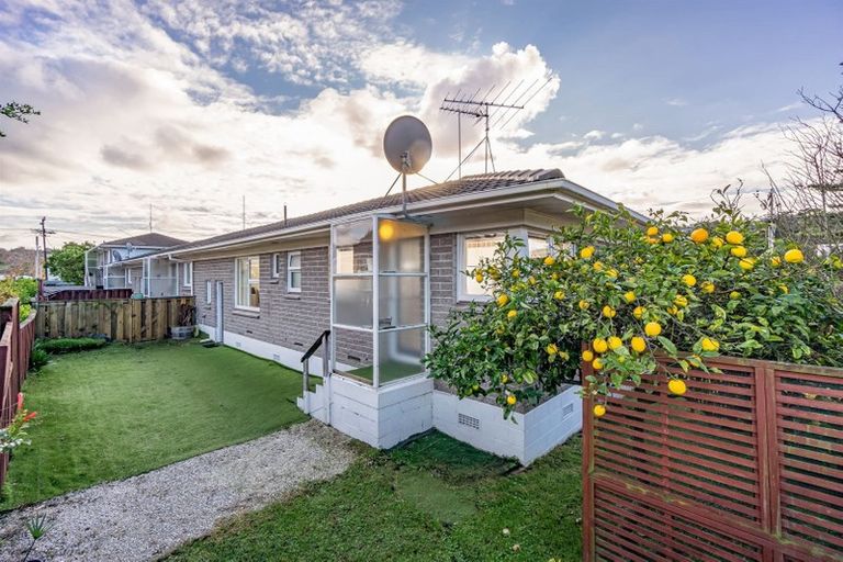 Photo of property in 1/771 Beach Road, Browns Bay, Auckland, 0630