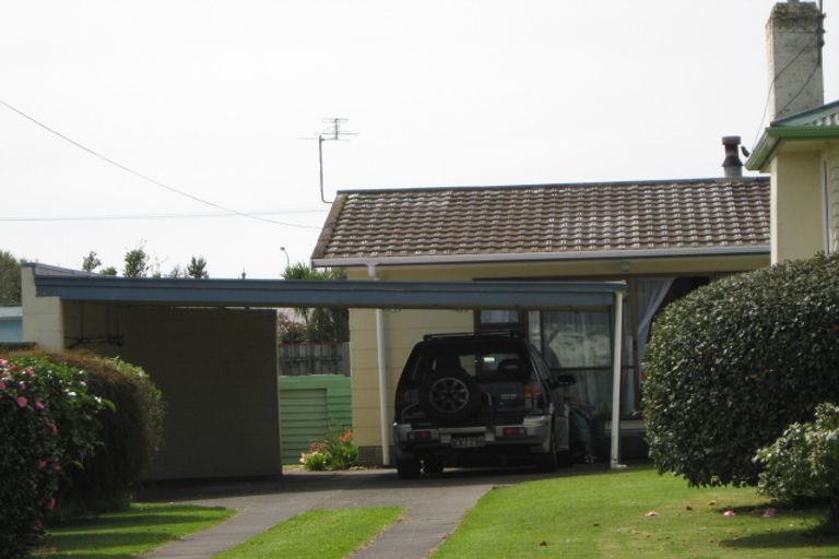 Photo of property in 82 Strange Street, Waitara, 4320