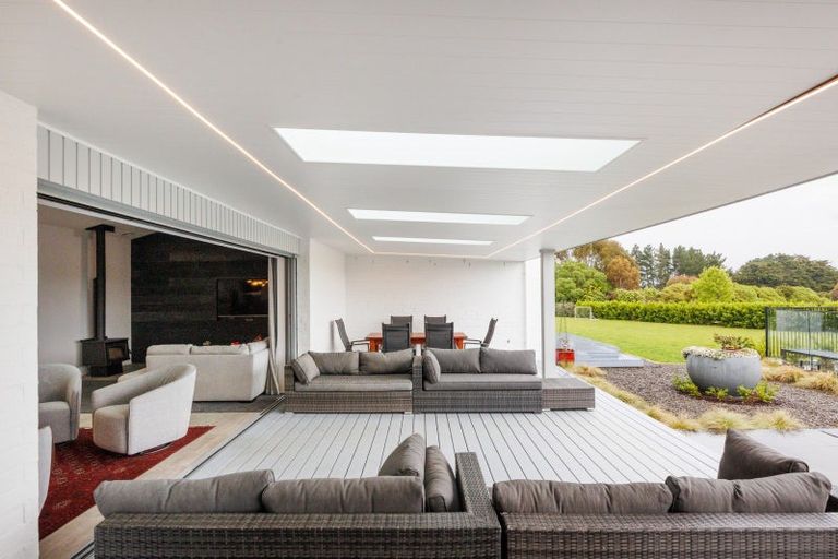 Photo of property in 12 Colquhoun Way, Kelvin Grove, Palmerston North, 4470