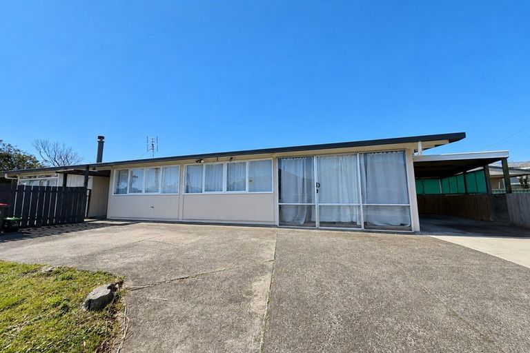 Photo of property in 80 Tiraumea Drive, Pakuranga, Auckland, 2010
