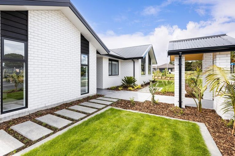 Photo of property in 255 Parklands Avenue, Bell Block, New Plymouth, 4312