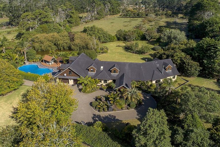 Photo of property in 191 Trigg Road, Kumeu, 0891