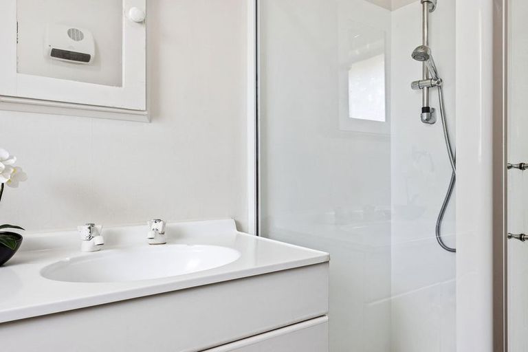 Photo of property in 1/1a Brentwood Street, Parklands, Christchurch, 8083