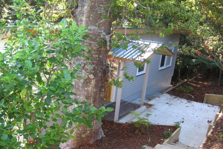 Photo of property in 55 Kauri Point Road, Laingholm, Auckland, 0604