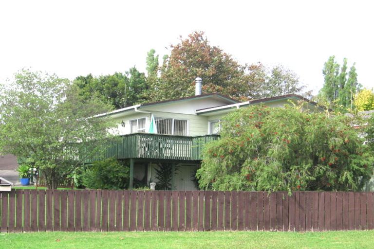 Photo of property in 41 Borich Road, Sunnyvale, Auckland, 0612