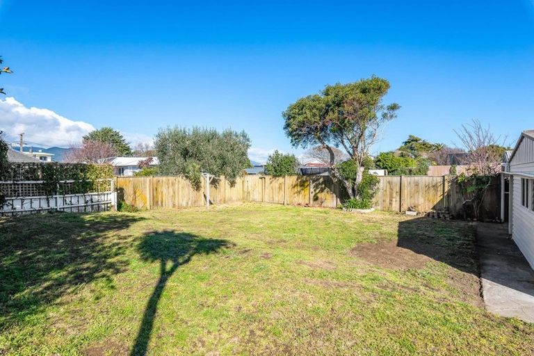 Photo of property in 28 Callender Terrace, Paraparaumu Beach, Paraparaumu, 5032