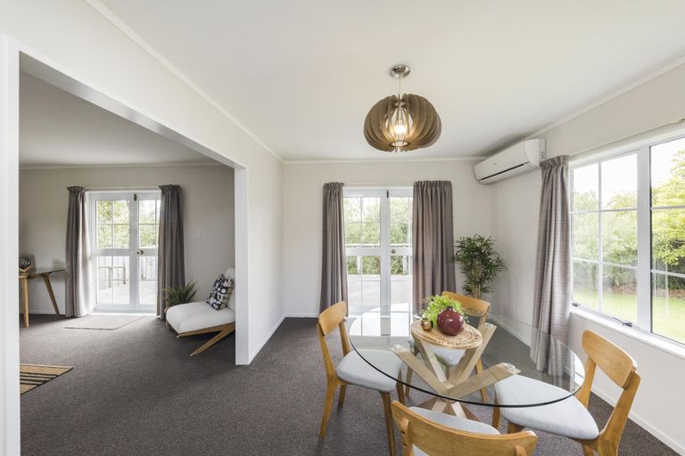 Photo of property in 155 Summerhill Drive, Fitzherbert, Palmerston North, 4410